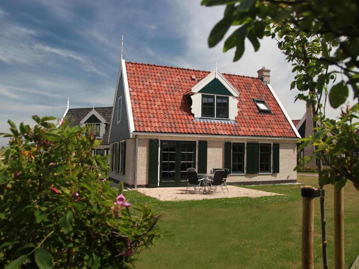 Comfy Villa In Wieringer Style Near The Wadden Sea Hippolytushoef Exterior foto